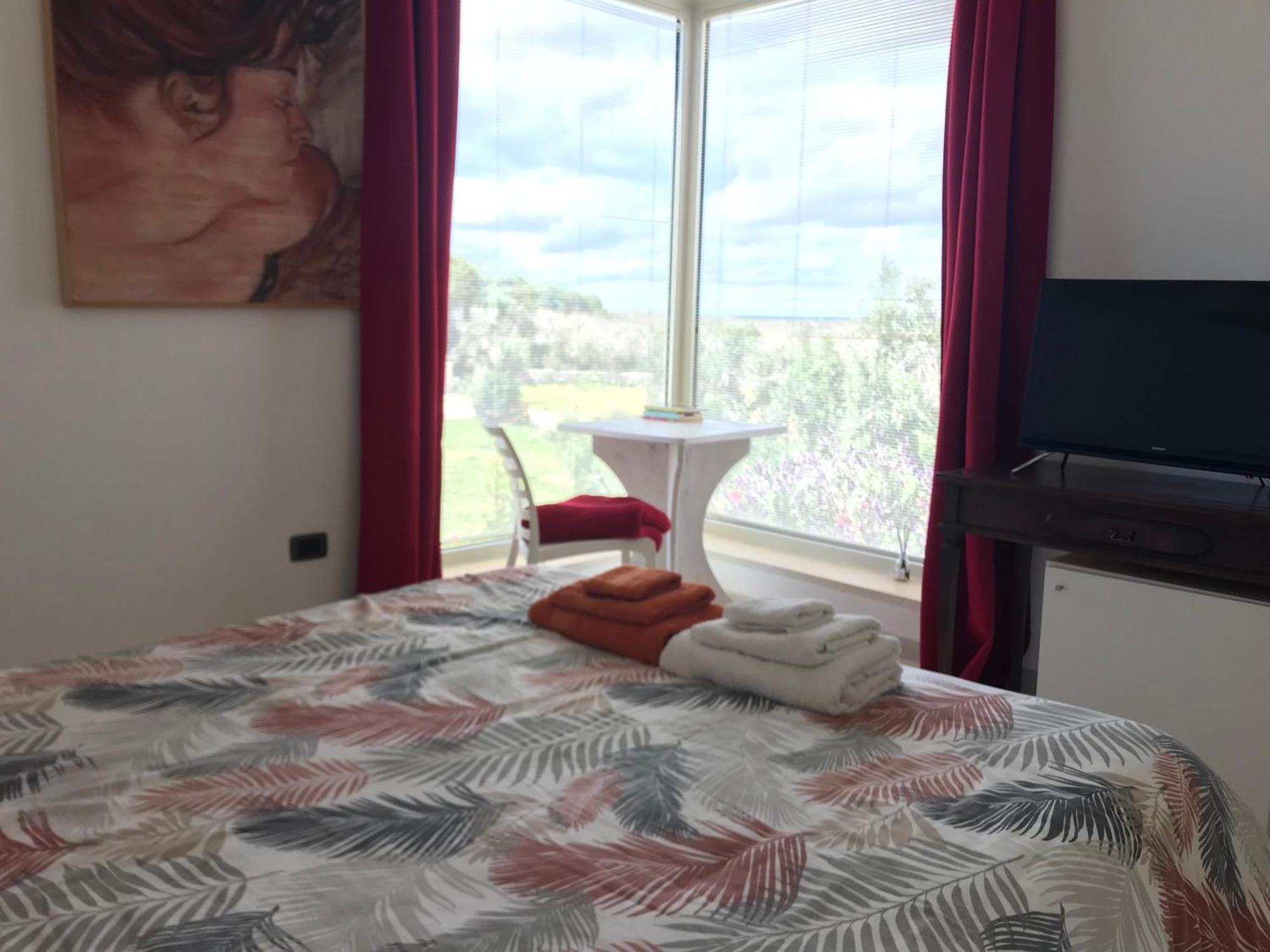 Tenuta Valle Dell Idro Otranto Con Piscina Casamassella Eksteriør bilde